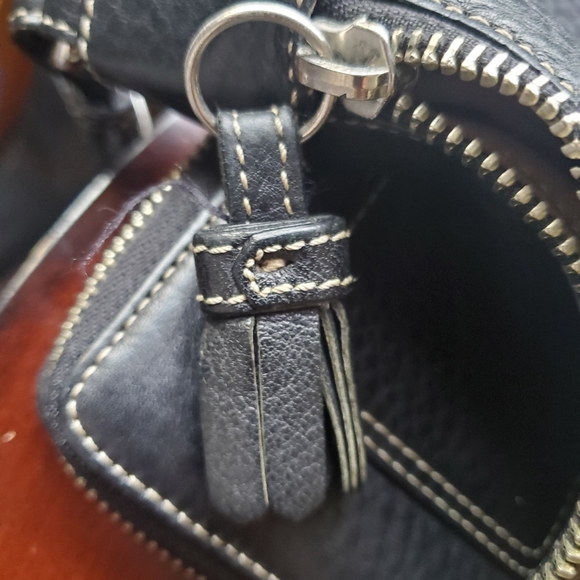 Coach - Picture 9 of 16